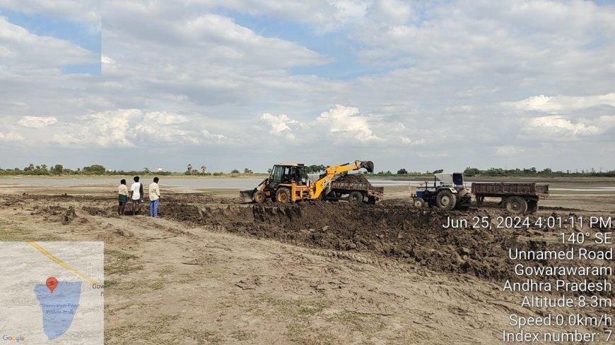 యదేచ్చగా చెరువు మట్టి తవ్వకాలు